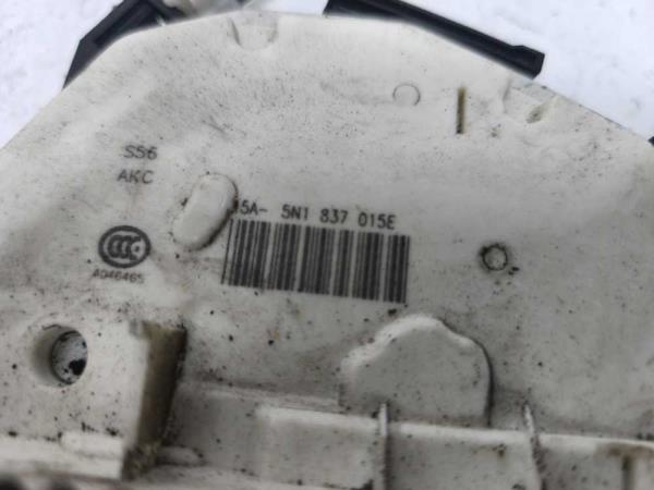 SERRURE DE PORTE AVANT GAUCHE SKODA - Vue 2